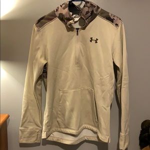 Under Armour pullover